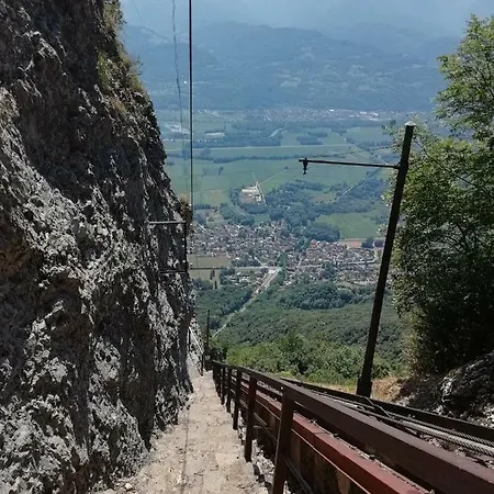 Le Mas Des Neiges Hébergement de vacances *
